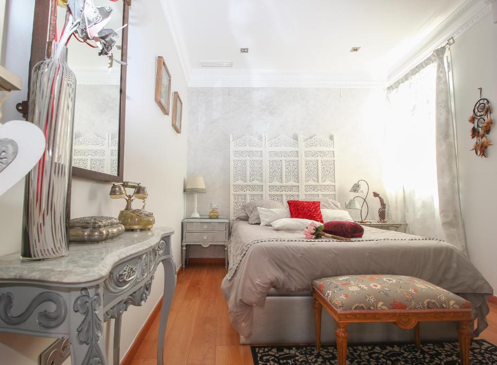 Apartamento Isbilya-centrico en Antigua Casa Palacio - Twee Slaapkamers Appartement