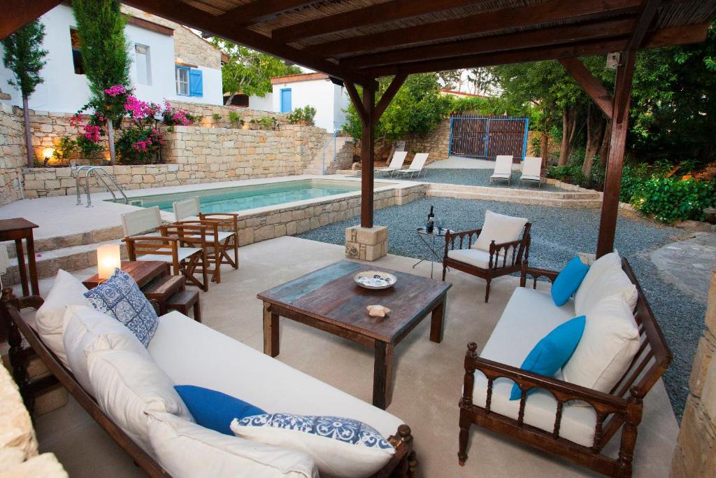 Posezení v ubytování Cecilias Courtyard