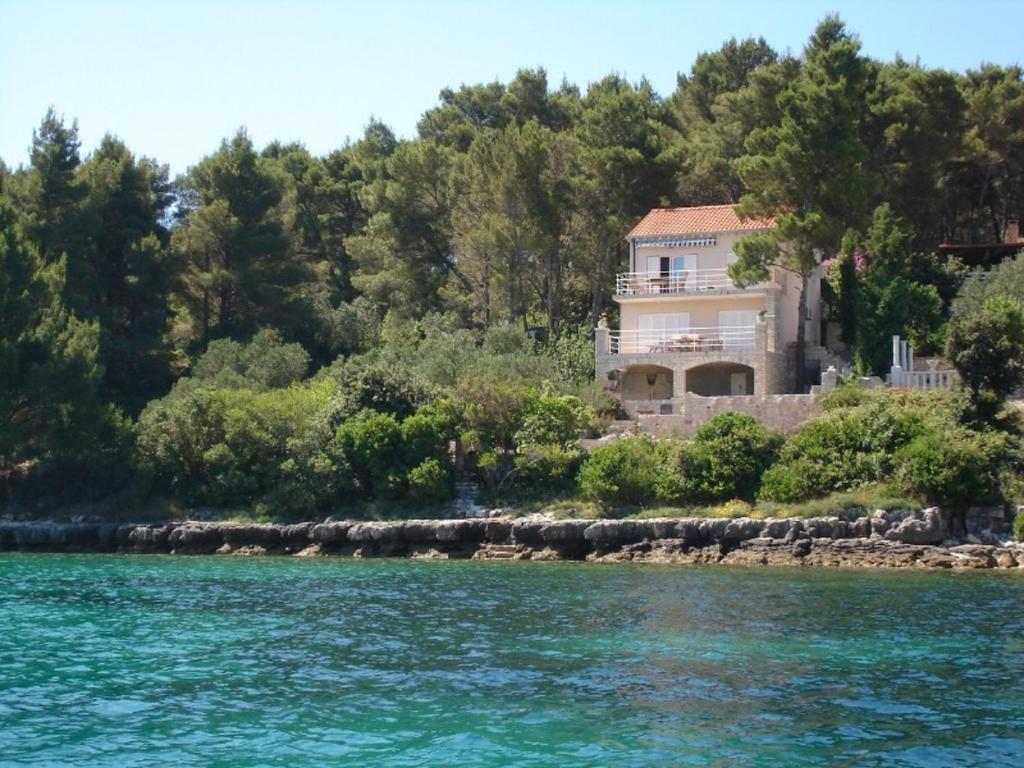Fotografie z fotogalerie ubytování Apartment Perla - first row by the sea v destinaci Lumbarda