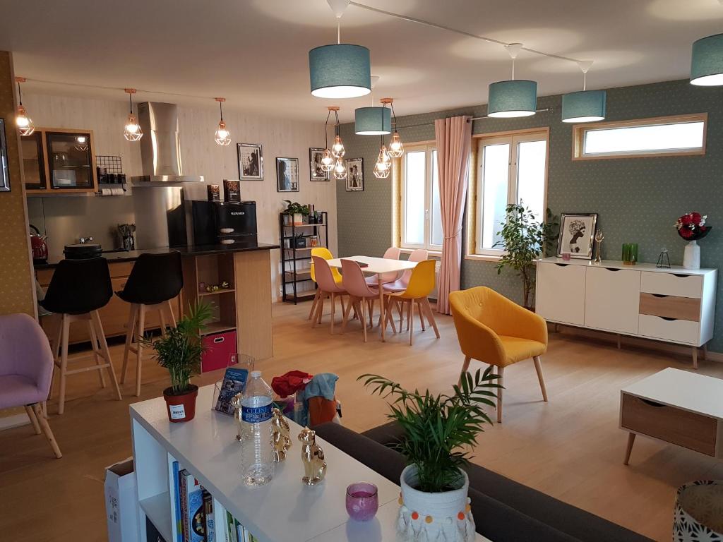 221B Chic et coloré !!! - Housity