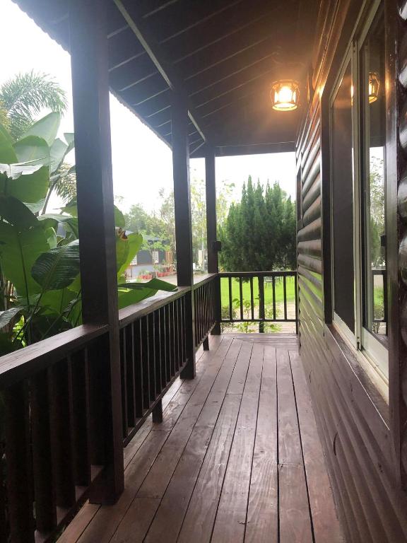 Balkón nebo terasa v ubytování Yiyue Guanhe Homestay 倚月觀荷民宿