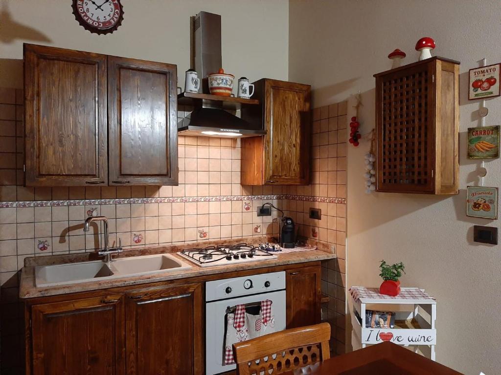 CASA ANGY a Iglesias - Grazioso Appartamento con Giardino
