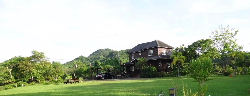 Zahrada ubytování Yiyue Guanhe Homestay 倚月觀荷民宿