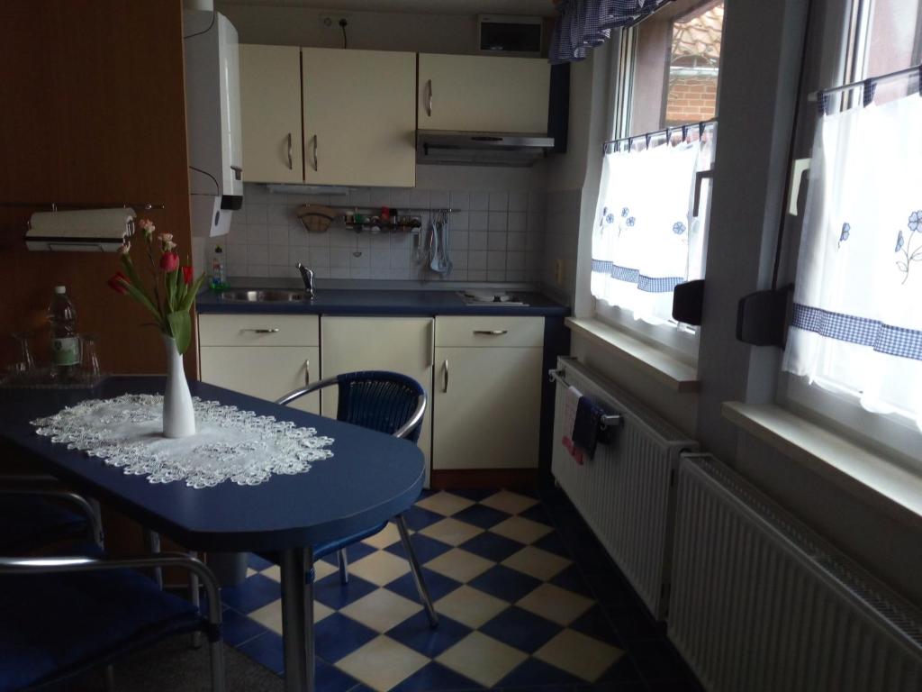 Kuchyň nebo kuchyňský kout v ubytování Ferienwohnung Fröhlich