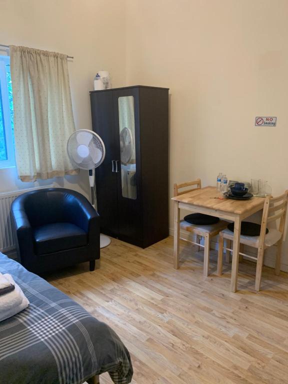 Fotografie z fotogalerie ubytování 145 Burnley Road v Londýně