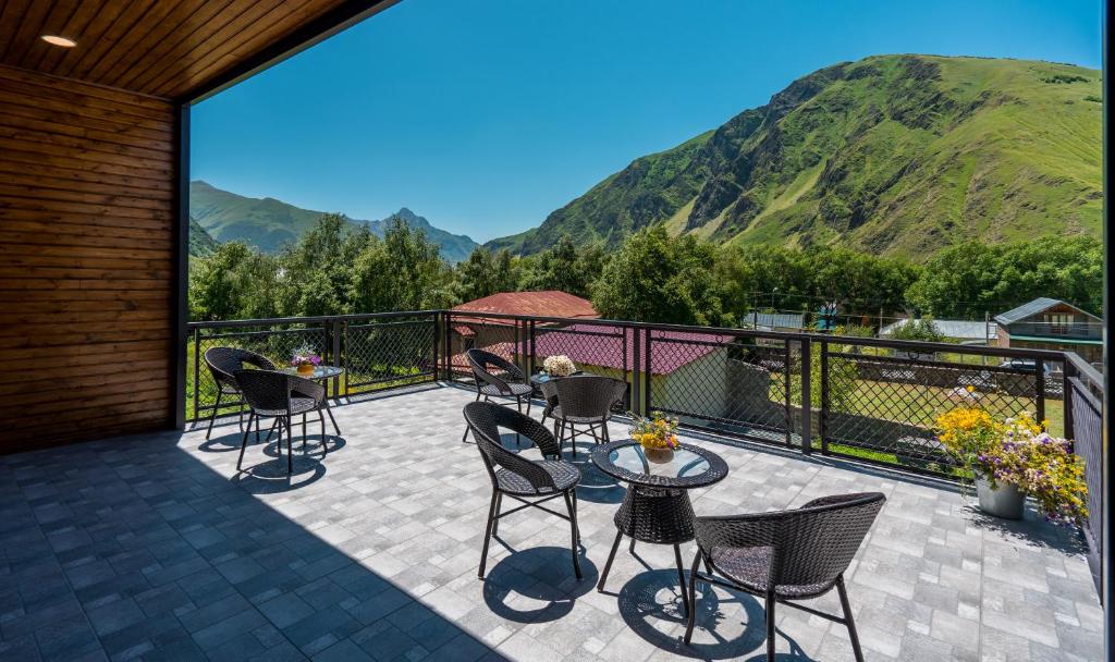 Nespecifikovaný výhled na hory nebo výhled na hory při pohledu z hotelu