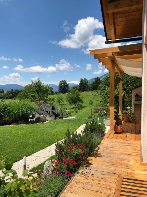 Zahrada ubytování Apartma Rosa