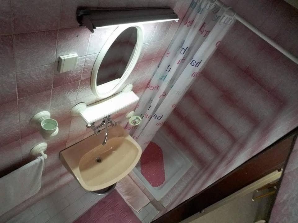 Koupelna v ubytování Apartmani Kokić