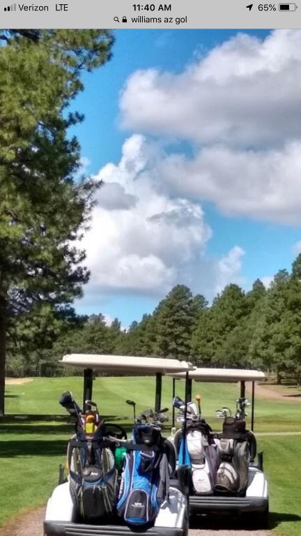 Golf v motelu nebo okolí