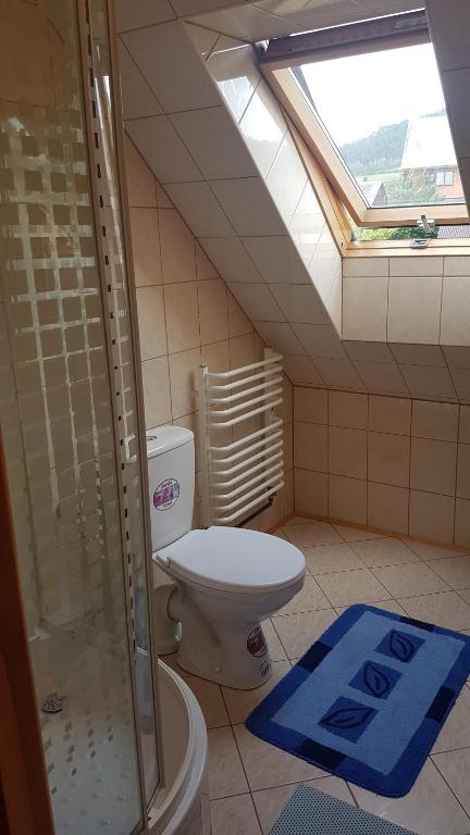 Kúpeľňa v ubytovaní Pokoje Gościnne u Cześka
