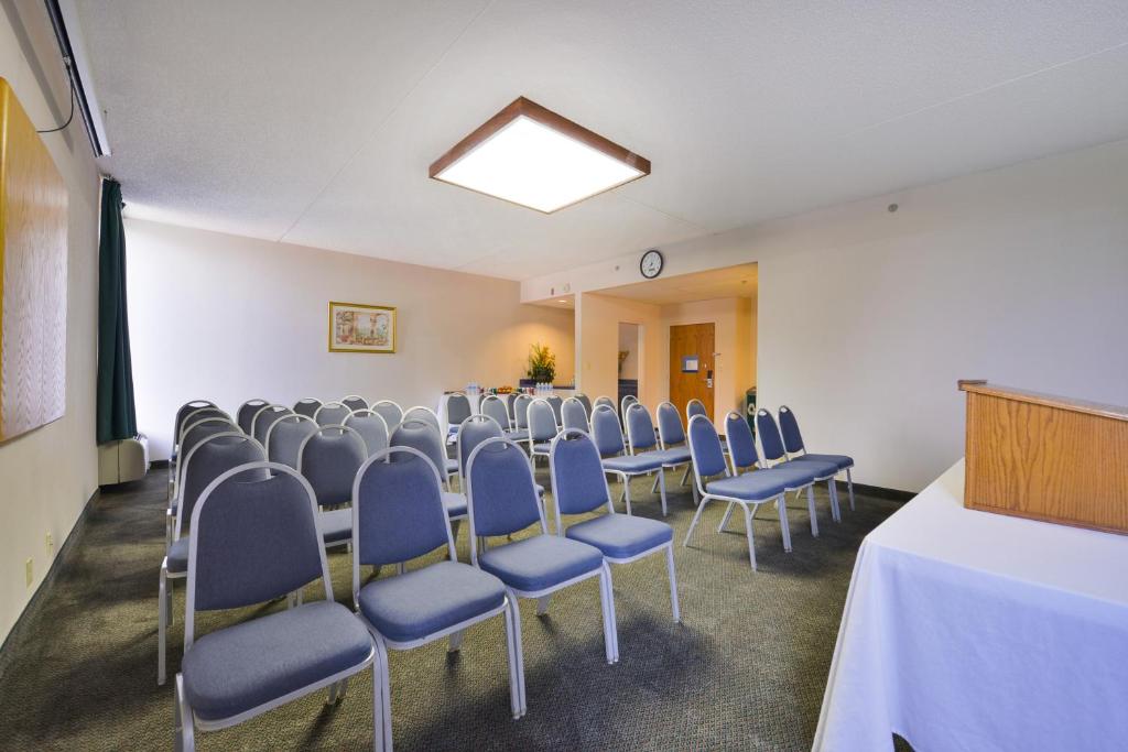 Greenstay Hotel & Suites Central photo