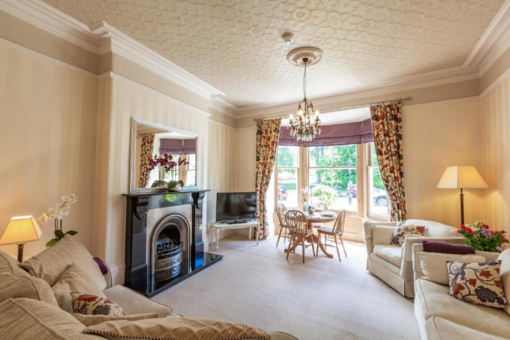 Khu vực ghế ngồi tại Swan View Apartment, Central Harrogate - 1 bedroom Sleeps 3