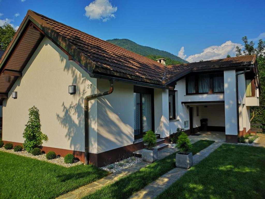 Budova, kde se prázdninový dům nachází