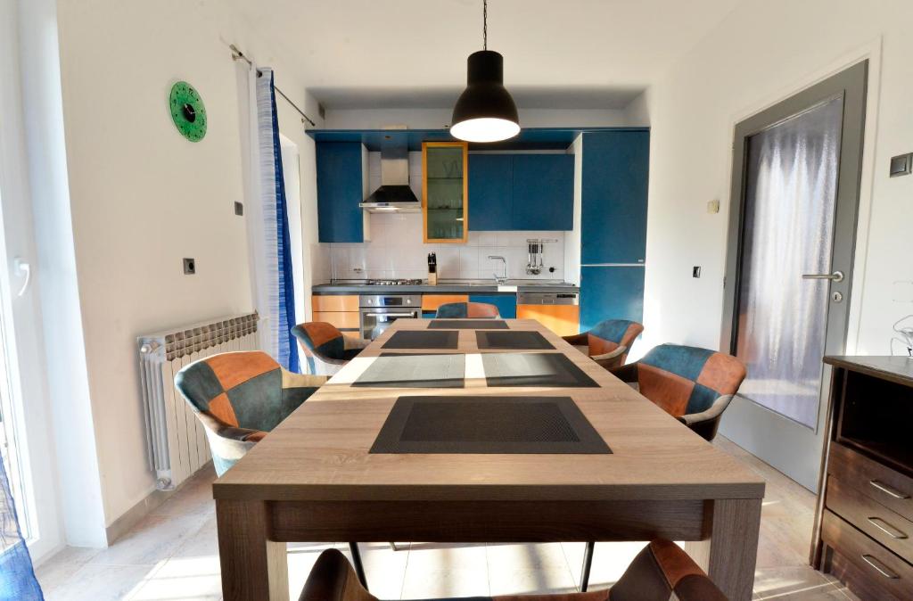 Posedenie v ubytovaní Apartman Meri Pula
