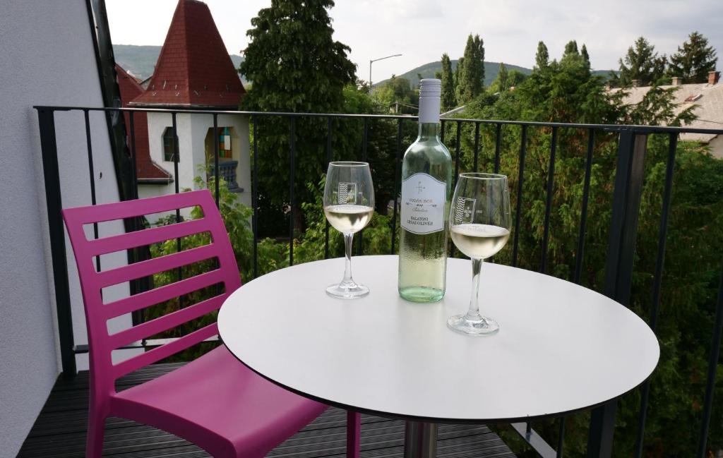 Nápoje v ubytovaní Anna Villa Füred Boutique Rooms