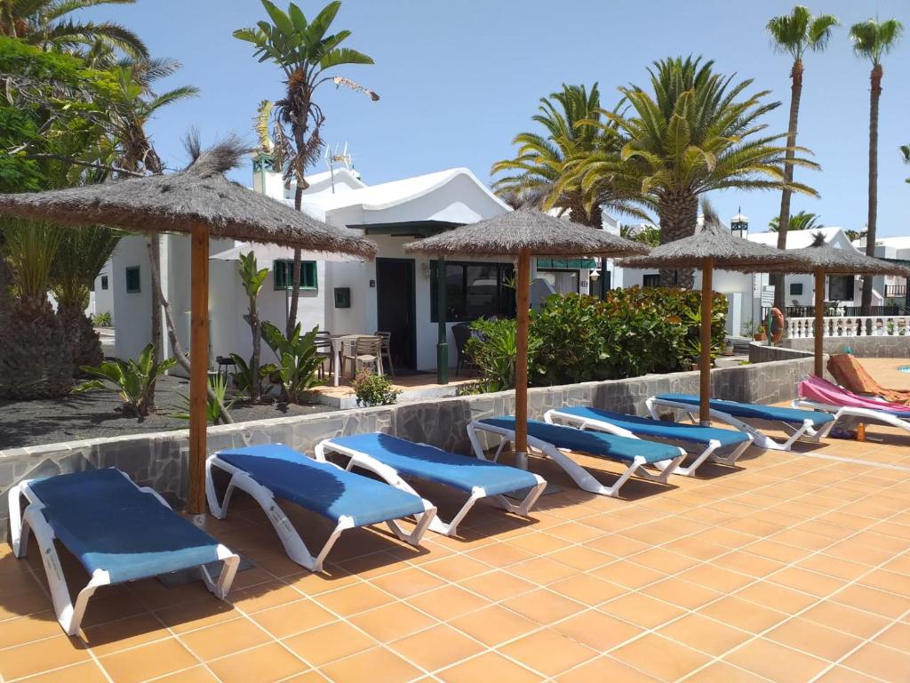 Fotografie z fotogalerie ubytování Bungalow DALAI - Pool view- Good wifi v destinaci Puerto del Carmen