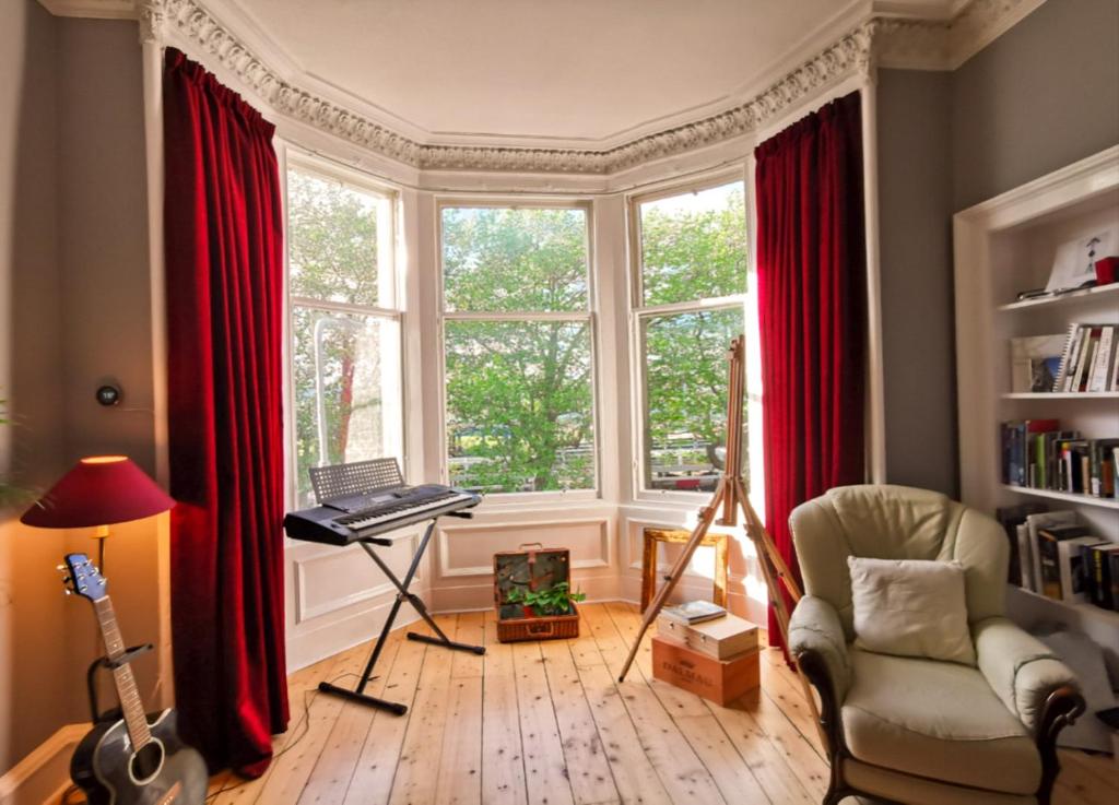 Stylish Stockbridge, Victorian Traditional Bright & Spacious flat, Edinburgh