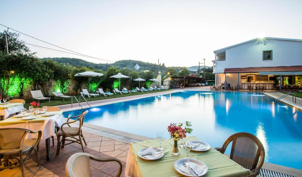 Paradise Inn Liapades Corfu