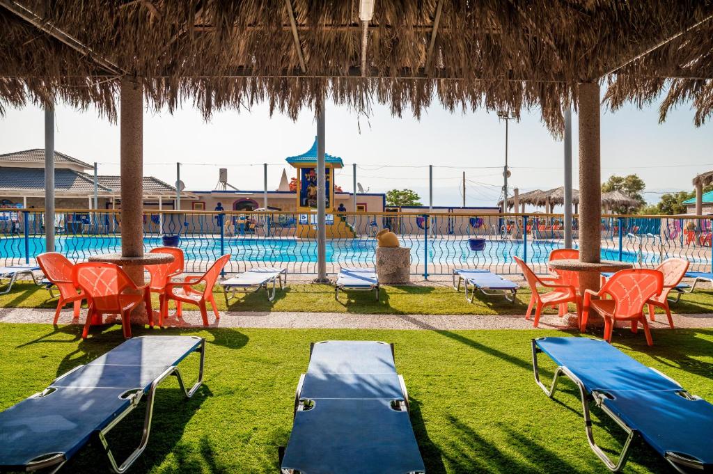 Bazén v ubytování Biankini Village Resort nebo v jeho okolí