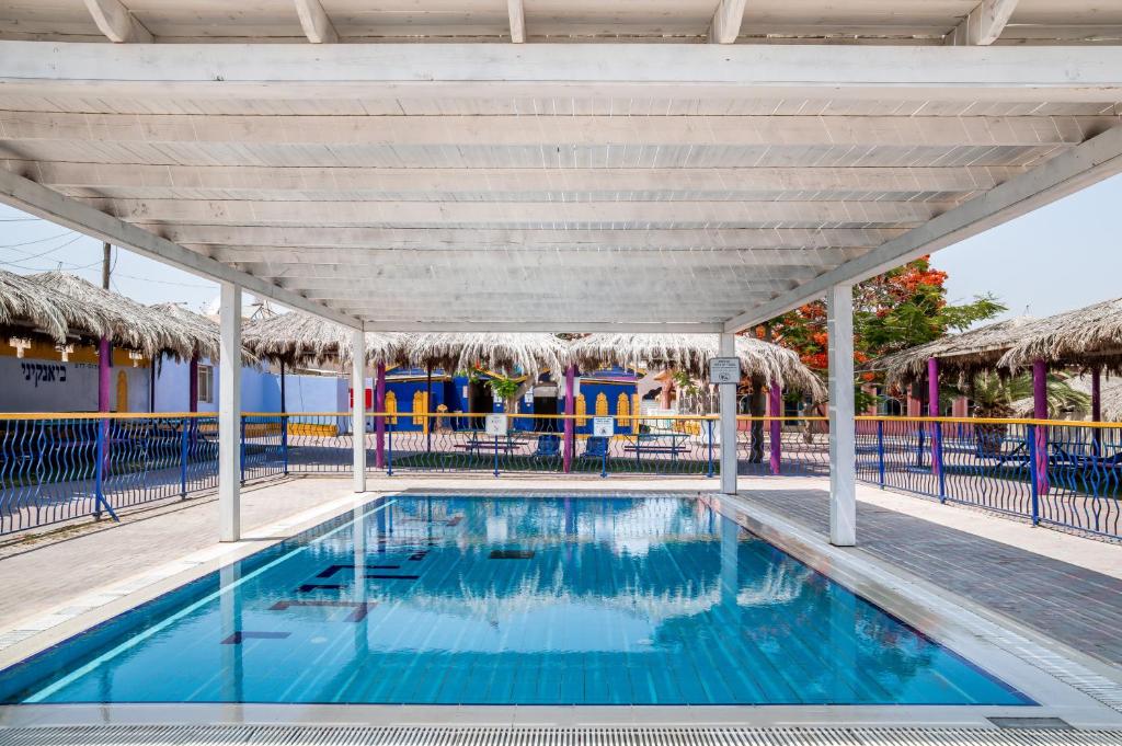 Bazén v ubytování Biankini Village Resort nebo v jeho okolí