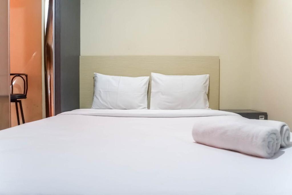 Relaxing Studio Apartment at Tamansari Papilio By Travelio - Studio-Apartment