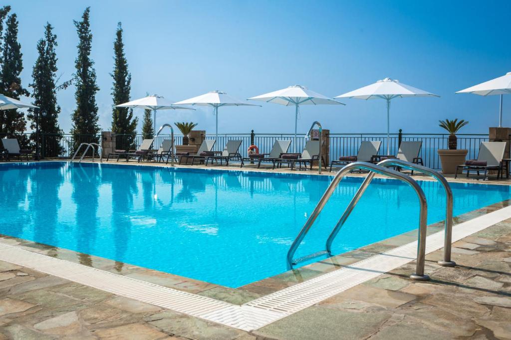 Bazén v ubytování Antonia Hotel nebo v jeho okolí