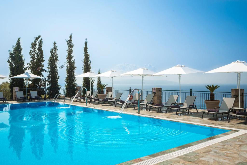 Bazén v ubytování Antonia Hotel nebo v jeho okolí