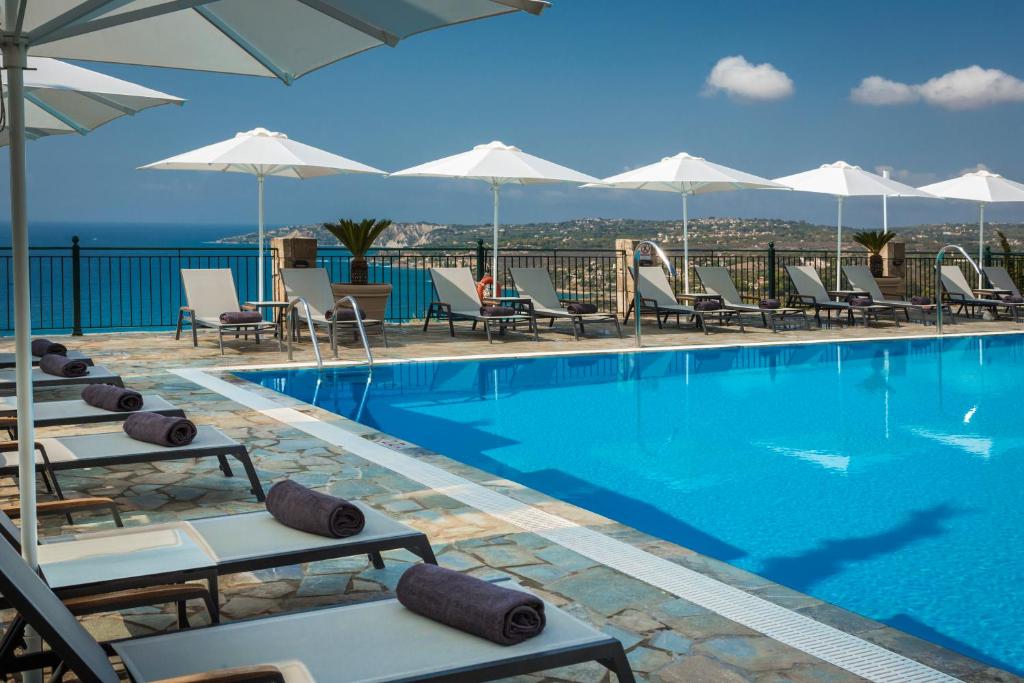 Bazén v ubytování Antonia Hotel nebo v jeho okolí