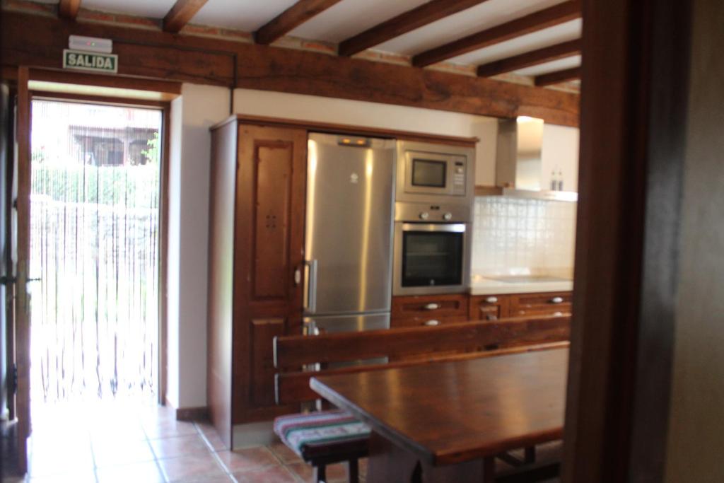Kuchyňa alebo kuchynka v ubytovaní Casa Rural Reserva Saja-Besaya