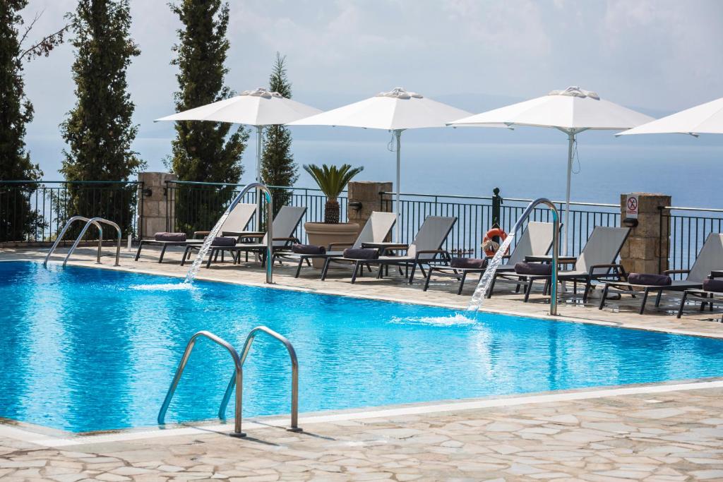 Bazén v ubytování Antonia Hotel nebo v jeho okolí