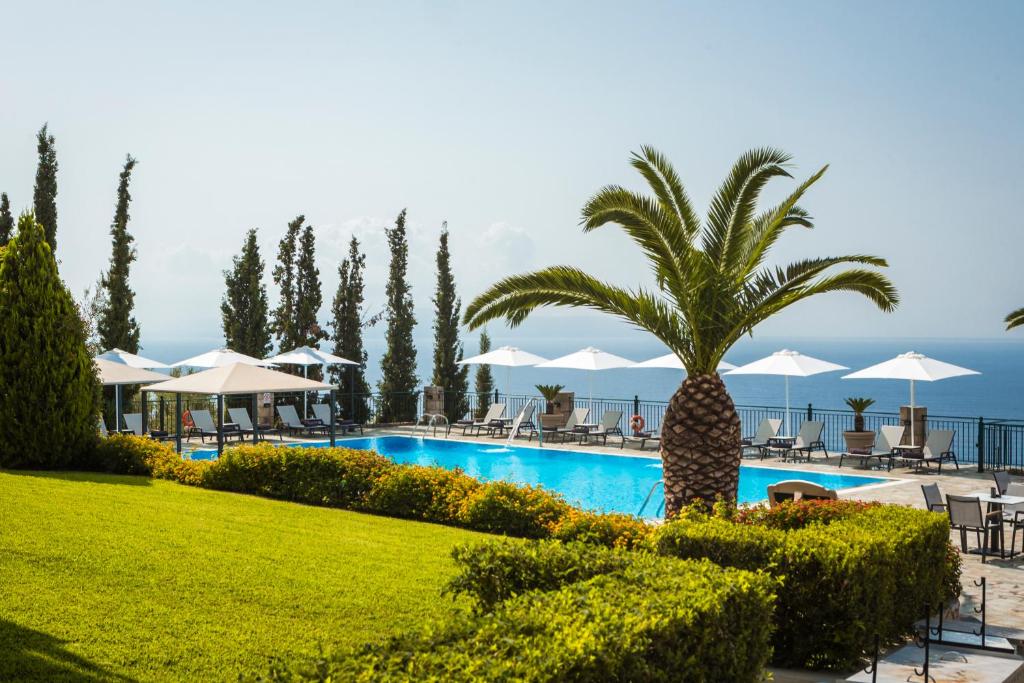 Bazén v ubytování Antonia Hotel nebo v jeho okolí