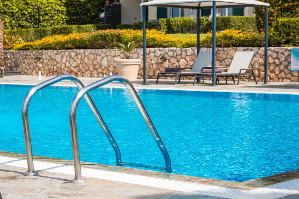 Bazén v ubytování Antonia Hotel nebo v jeho okolí