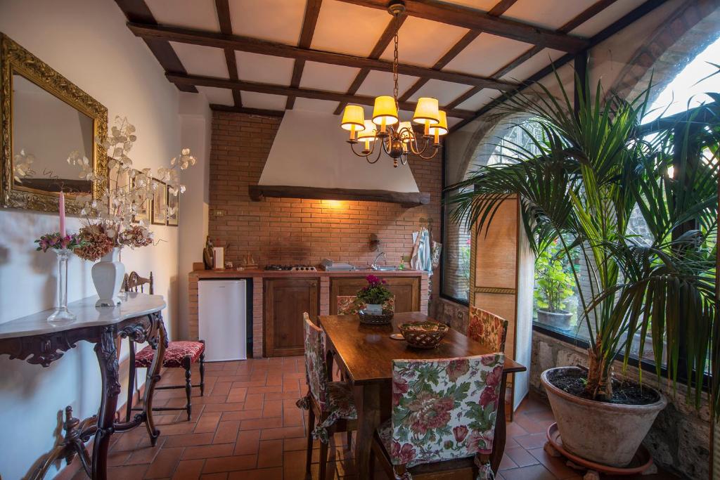 Castello Di Proceno Albergo Diffuso In Dimora D'Epoca - Appartement Met Uitzicht Op De Tuin