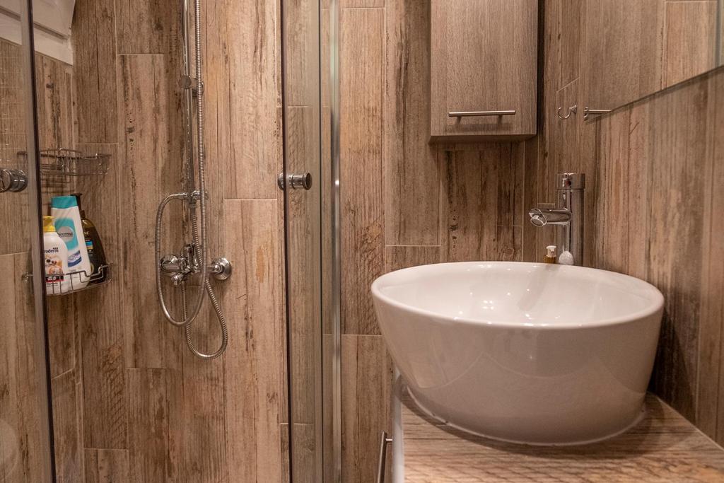 DK Mini Suites A - 14