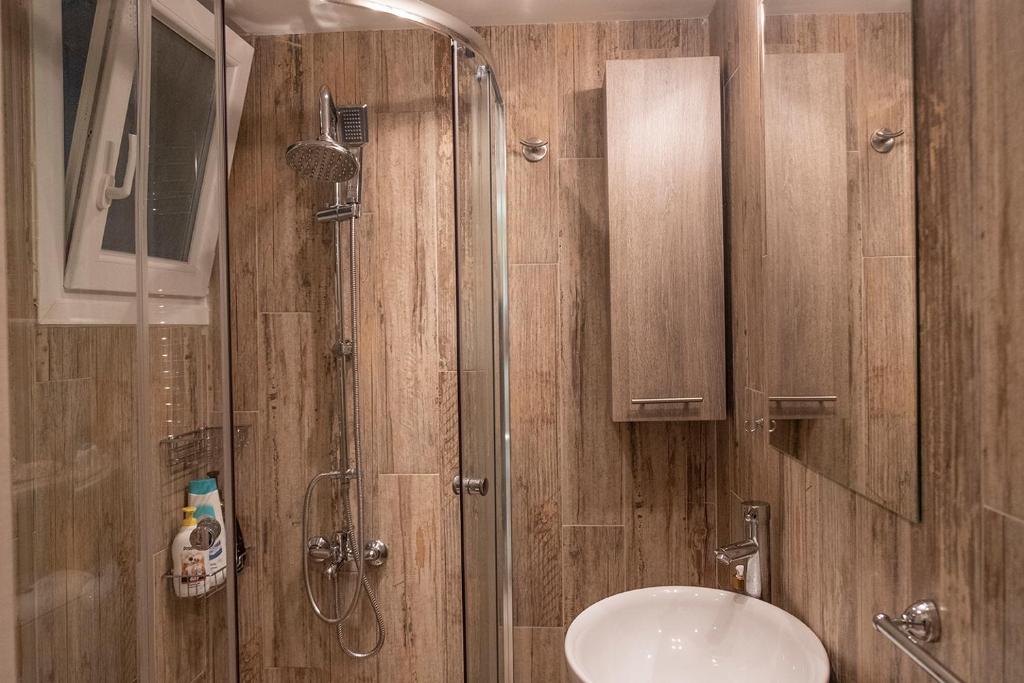 DK Mini Suites A - 15