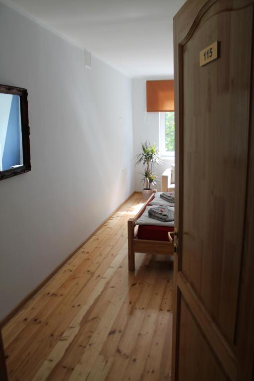 Liepu Hostelis - Habitación Gemela De Presupuesto