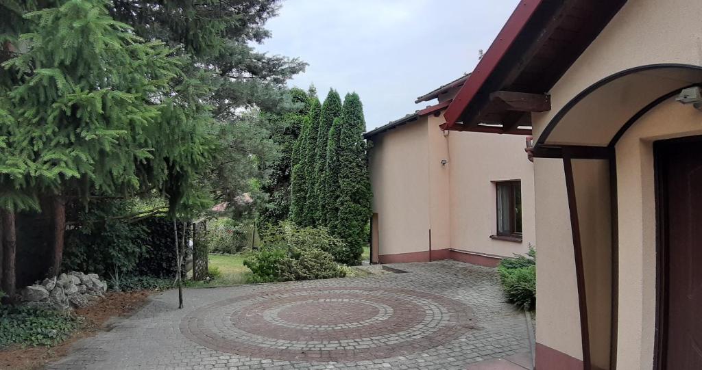 Vonkajšia záhrada v ubytovaní Dom nad Wisłą