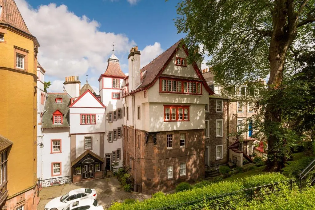 Ramsay Garden retreat next to Edinburgh Castle, Edinburgh, United Kingdom