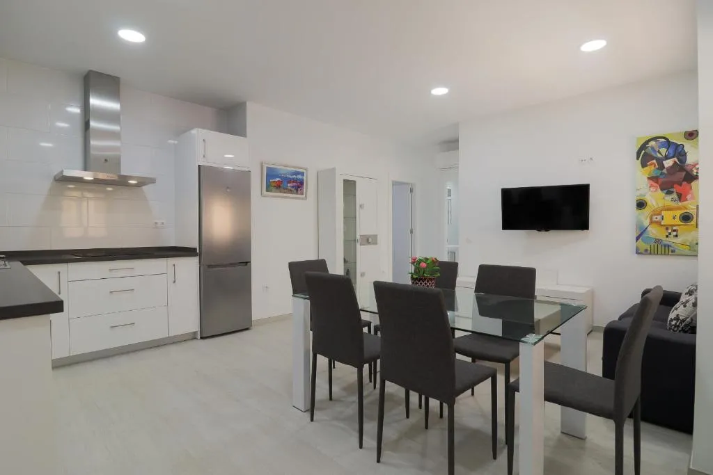 New 2 Bedrooms Plaza de la Merced, Málaga, Spania
