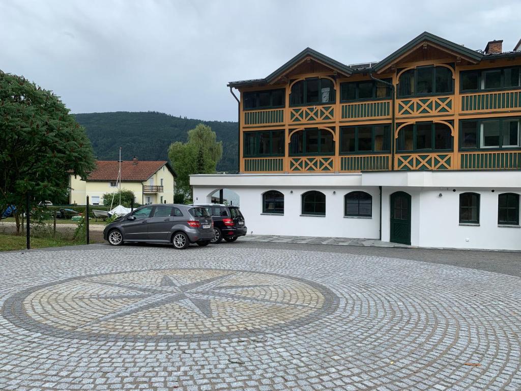 Budova, kde se aparthotel nachází