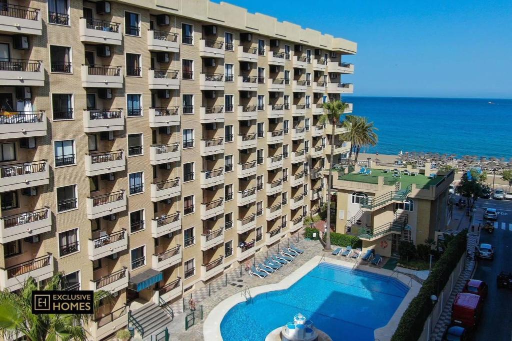 MAGNIFICO APARTAMENTO EN PRIMERA LINEA DE PLAYA RONDA IV ...