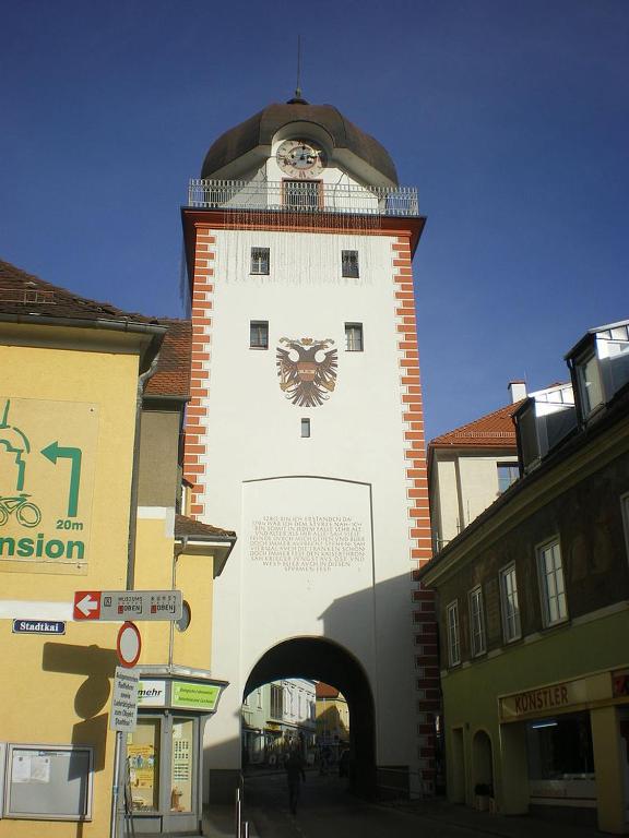 Fotografie z fotogalerie ubytování AusZeit Leoben 1 mit Terasse und gratis Parkplatz v destinaci Leoben
