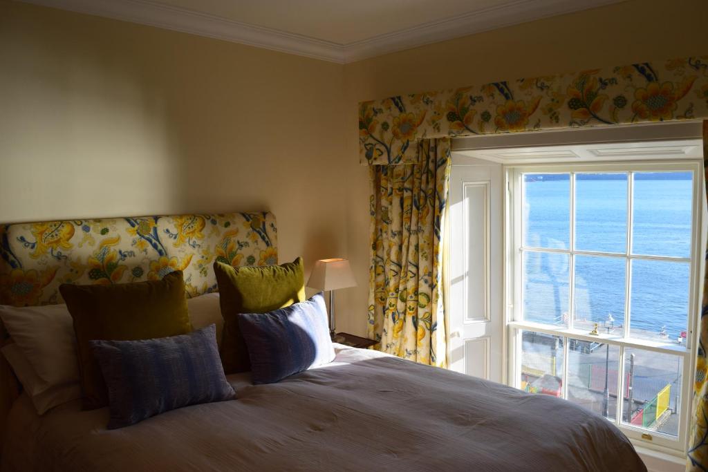 Cobh Rooms With a View