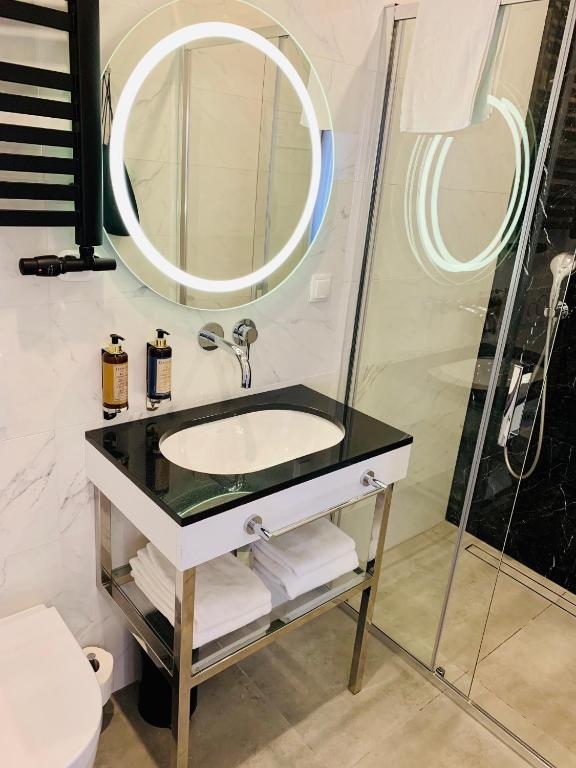 SZEWSKA 22 BOUTIQUE - Resim 20