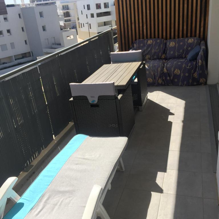 Beau T3 avec terrasse plein sud - Two-Bedroom Apartment