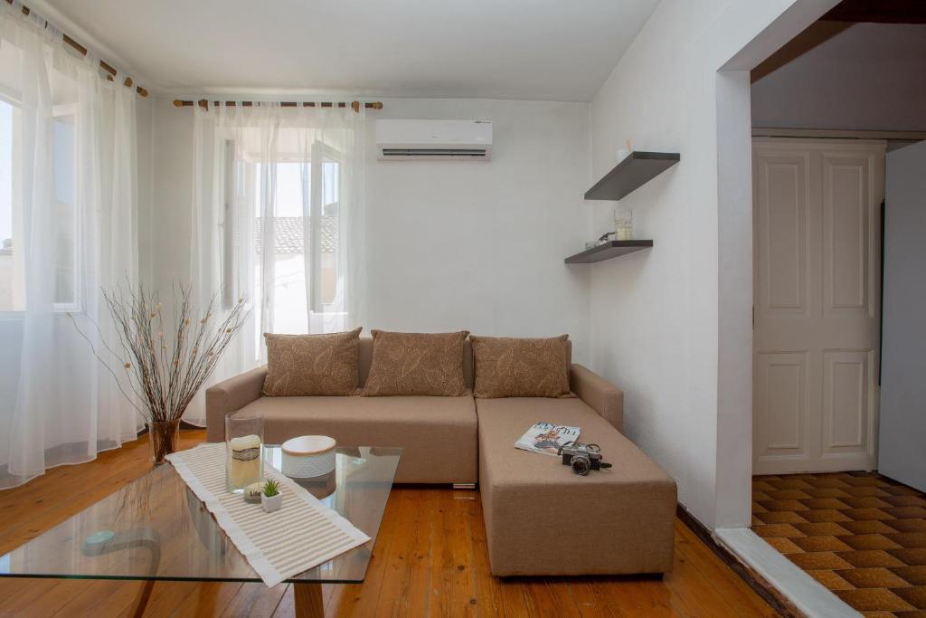 Posedenie v ubytovaní Yasmin House by CorfuEscapes