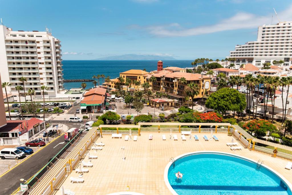 HomeForGuest BEACH APT WITH SEA VIEW & POOL, 50 STEPS TO THE ...