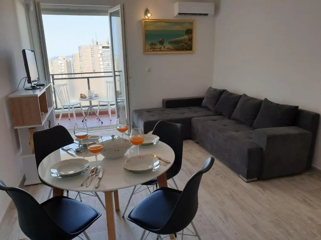 Apartments with WiFi Split - 17711, Split, Croatia
