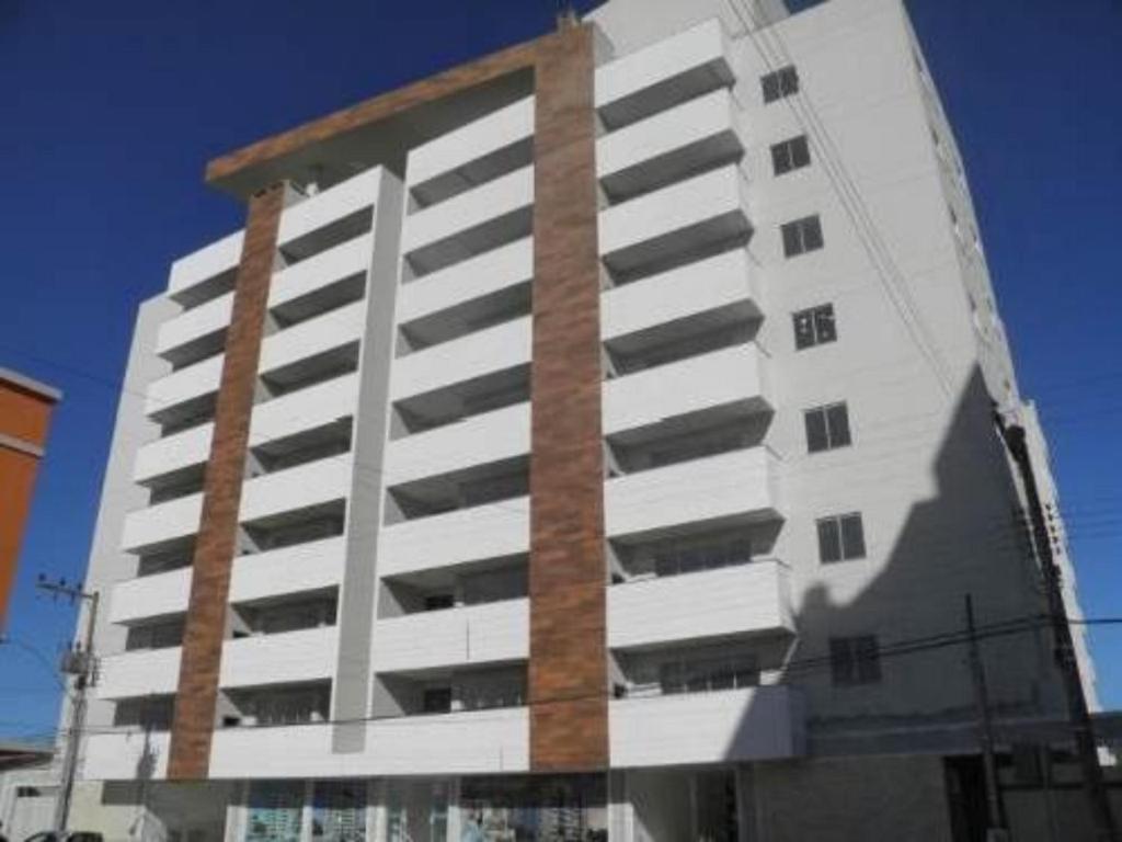  Apartamento 3 dorm a 100 metros da praia de Perequê em Porto Belo