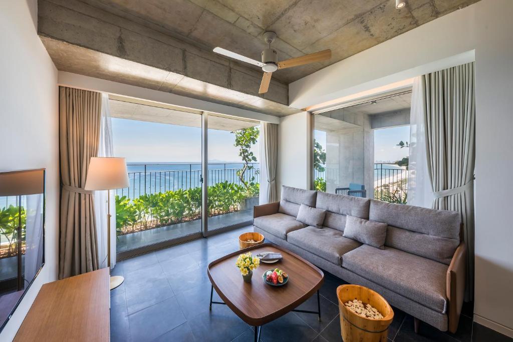 Căn Hộ Luxury 1 Phòng Ngủ Có Ban Công Và Tầm Nhìn Ra Biển